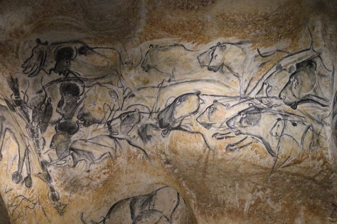 5 Oldest Historic Cave Paintings Around The World