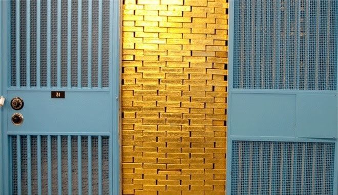 Inside The Largest Gold Reserves In The World