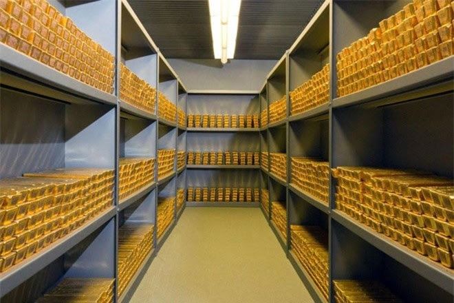 Inside The Largest Gold Reserves In The World