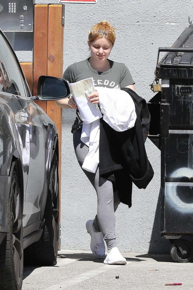 Ariel Winter Goes Out With Her Boyfriend In Los Angeles