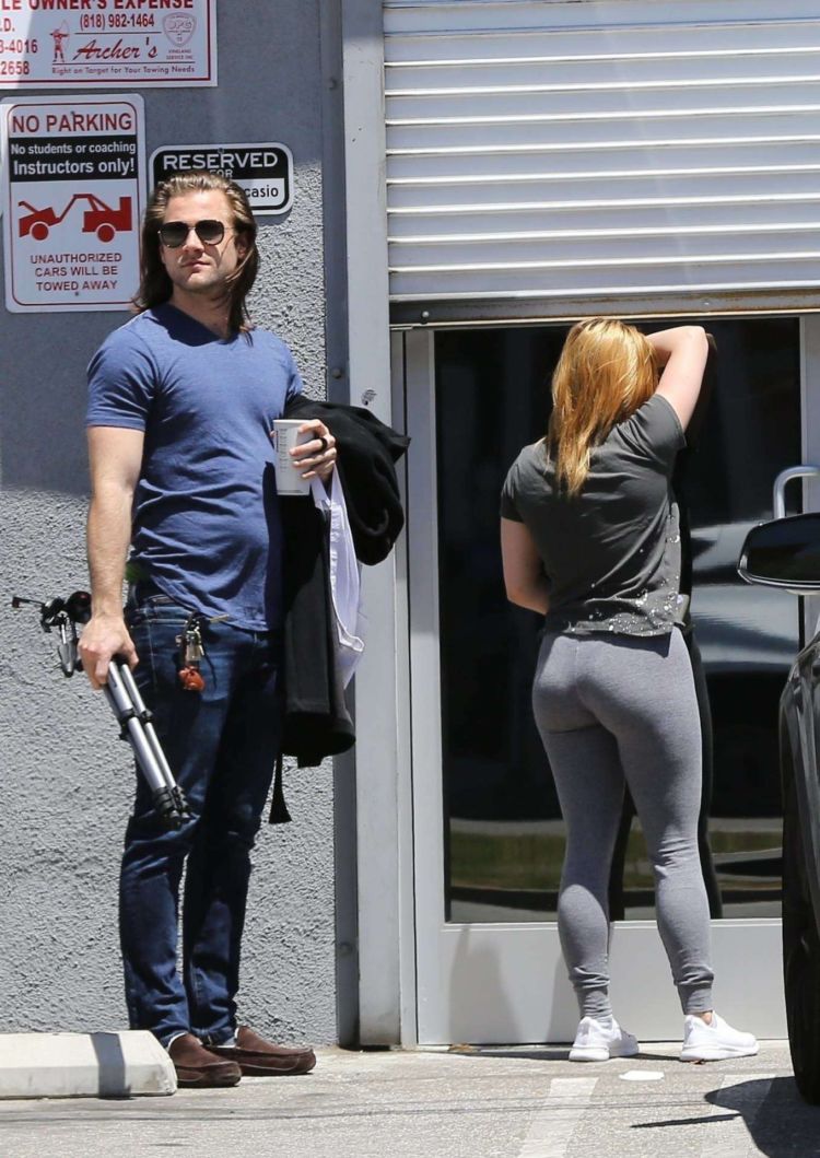 Ariel Winter Goes Out With Her Boyfriend In Los Angeles