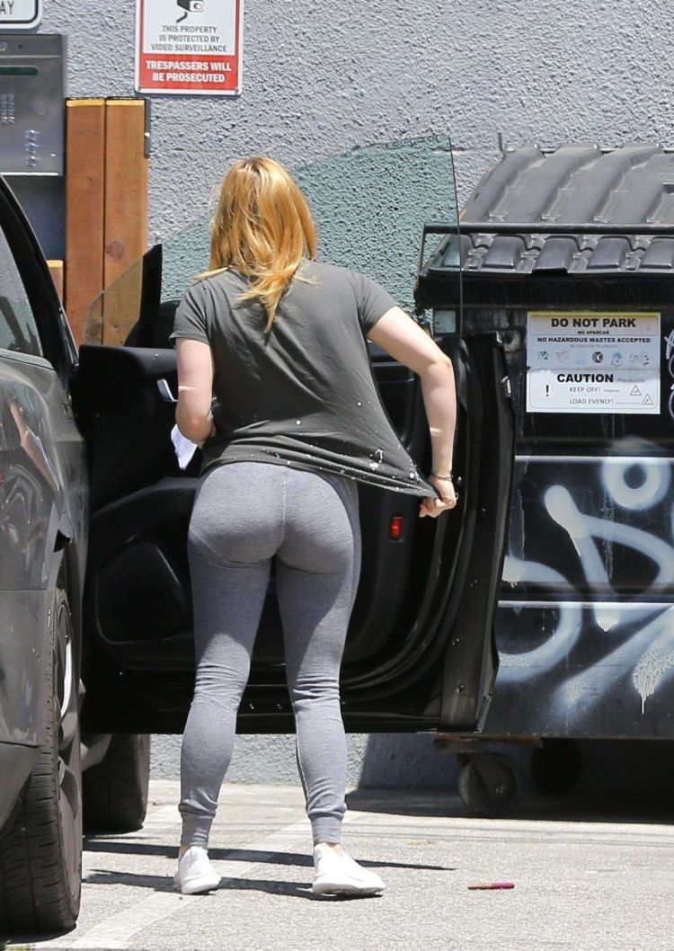 Ariel Winter Goes Out With Her Boyfriend In Los Angeles