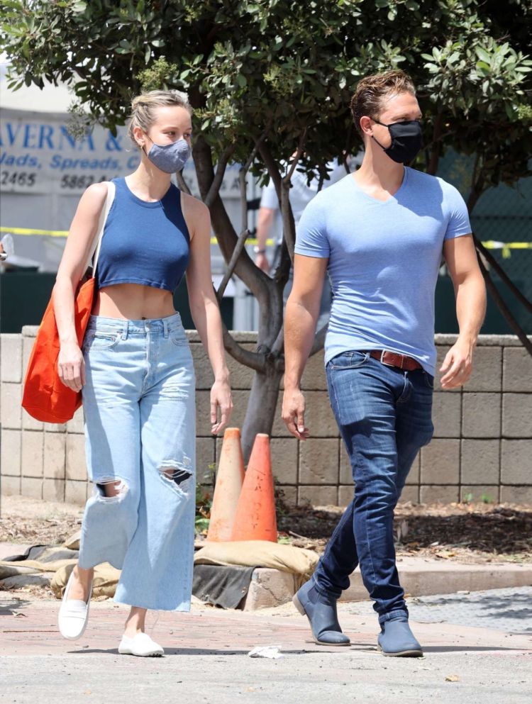 Brie Larson Spotted Shopping At The Malibu Market
