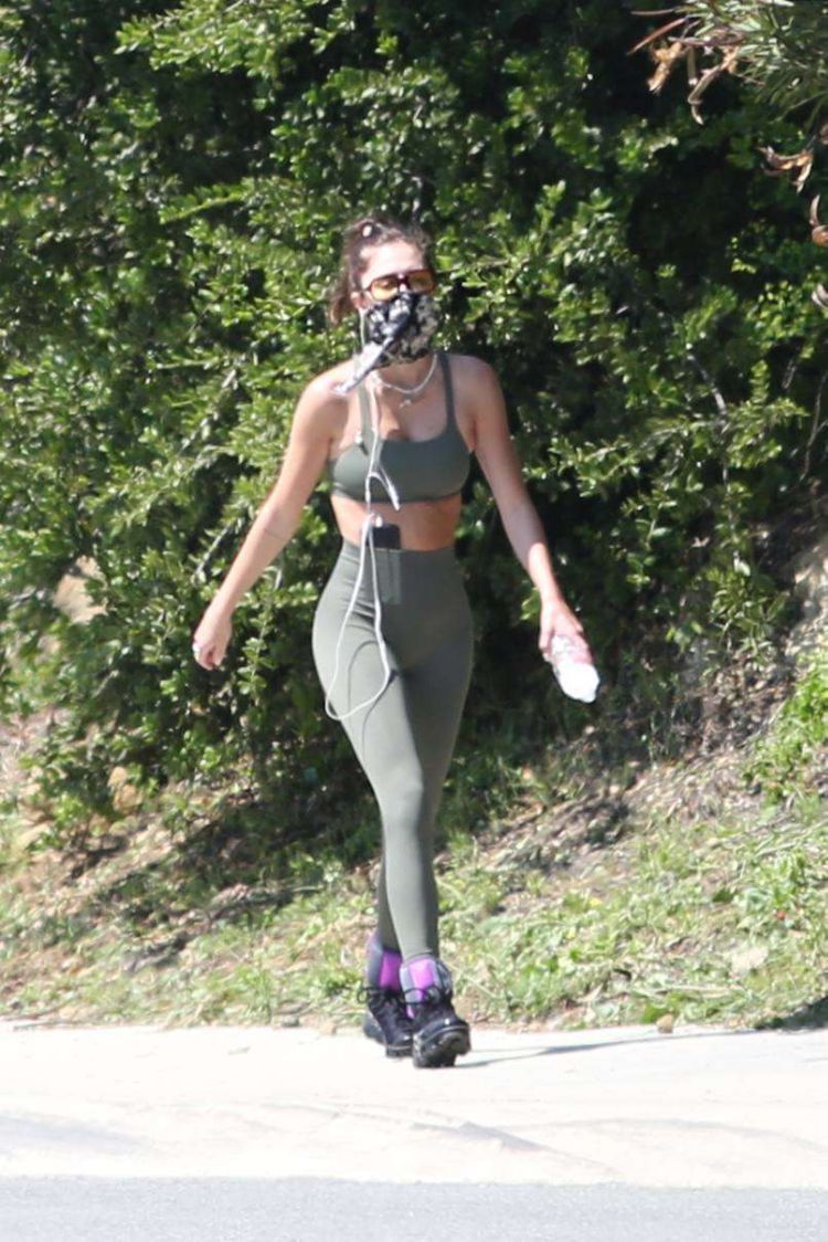 Delilah Belle Hamlin Spotted Out On Mulholland Drive In Beverly Hills