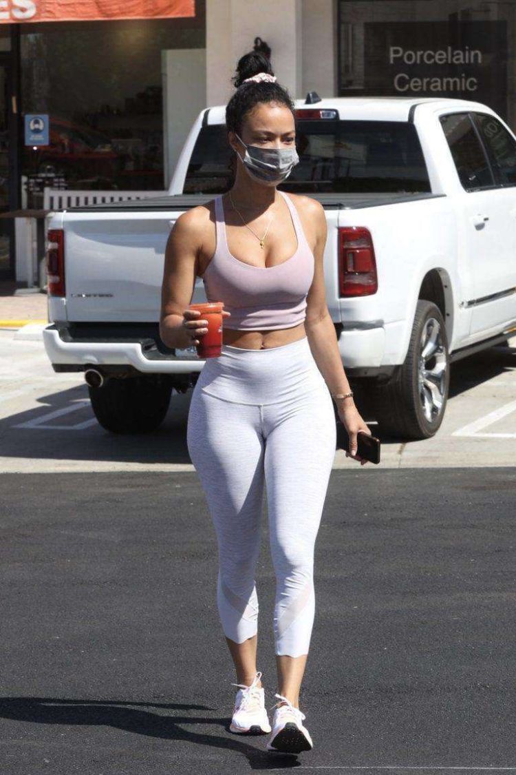 Draya Michele Candids In Leggings And Sports Bra Out In Los Angeles
