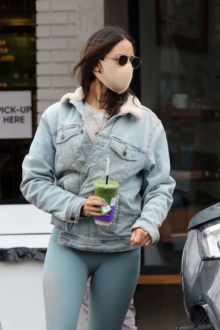 Eiza Gonzalez Spotted Picking Up Juice In Los Angeles