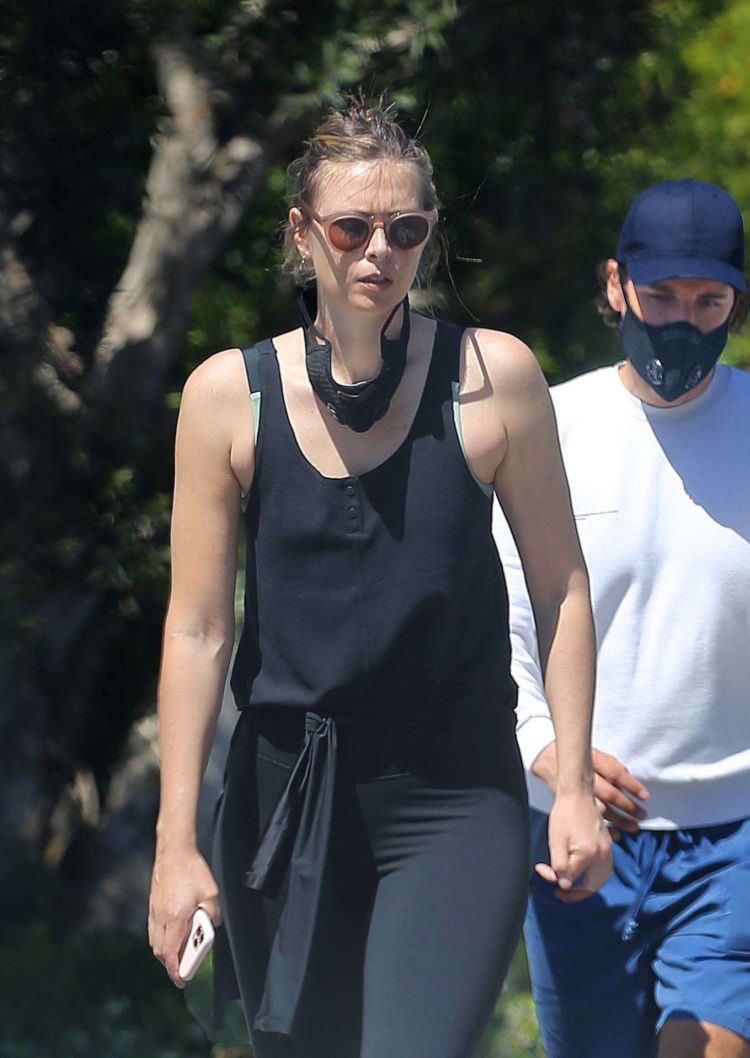Maria Sharapova Jogging In Tights Out In Manhattan Beach