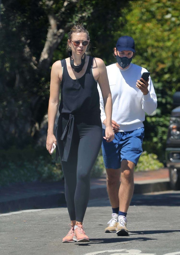 Maria Sharapova Jogging In Tights Out In Manhattan Beach