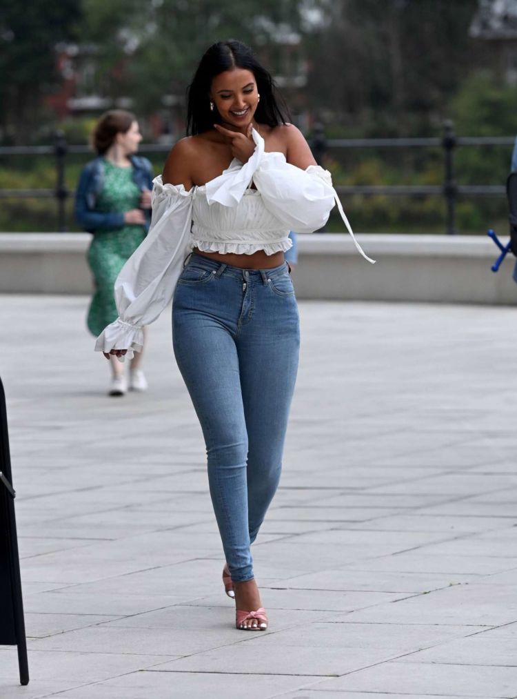 Maya Jama Candids In Jeans Out In London | GlamGalz.com