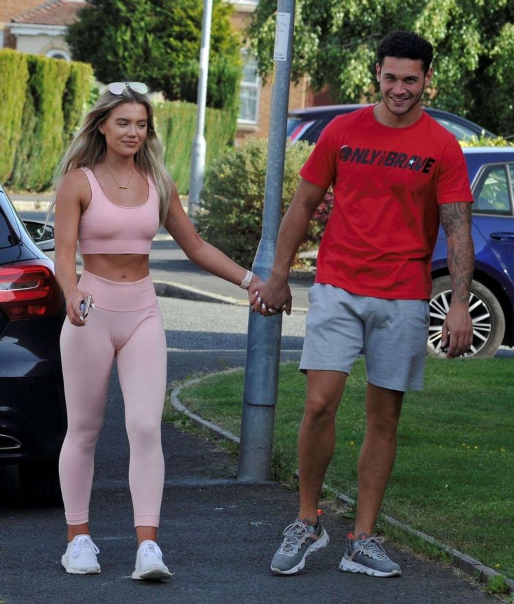 Molly Smith Spotted In A Pink Gym Outfit With Her Boyfriend In Manchester