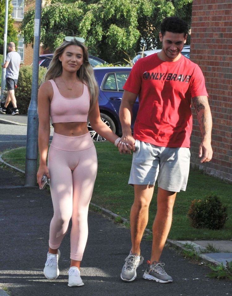 Molly Smith Spotted In A Pink Gym Outfit With Her Boyfriend In Manchester