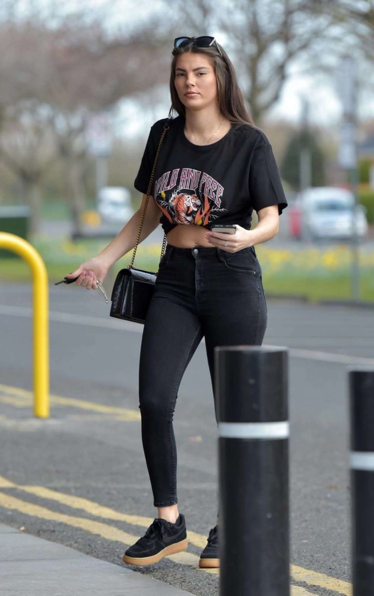 Rebecca Gormley Candids In Jeans At A Local Spa Shop In Newcastle