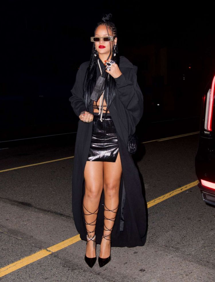 Rihanna Spotted In Black Outfit At Giorgio Baldi In Los Angeles