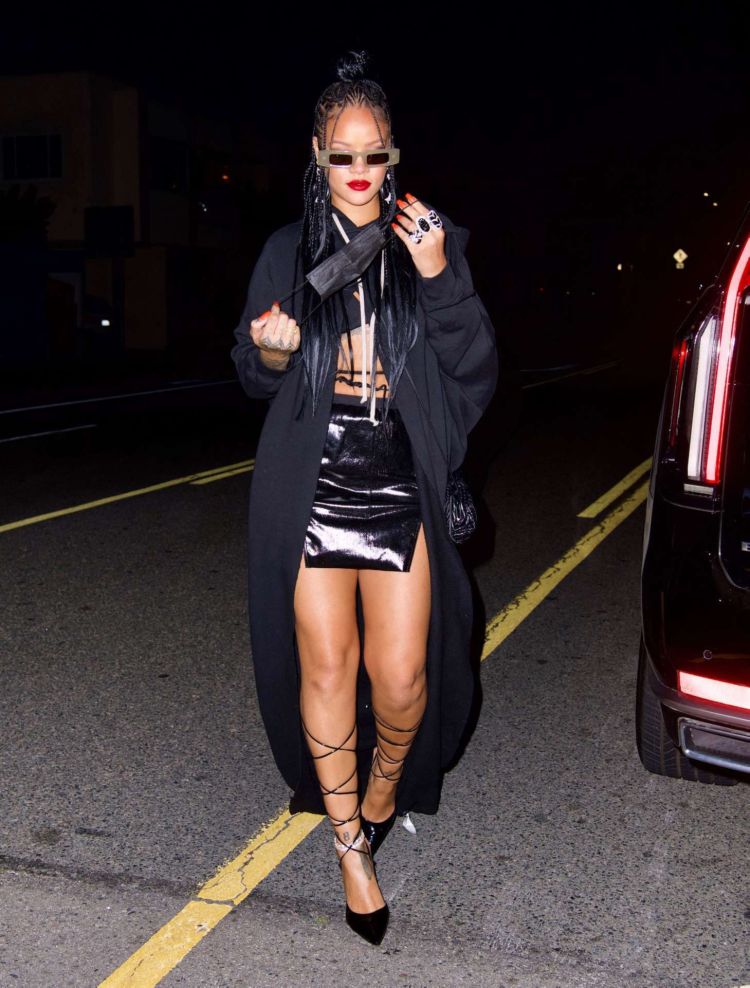 Rihanna Spotted In Black Outfit At Giorgio Baldi In Los Angeles