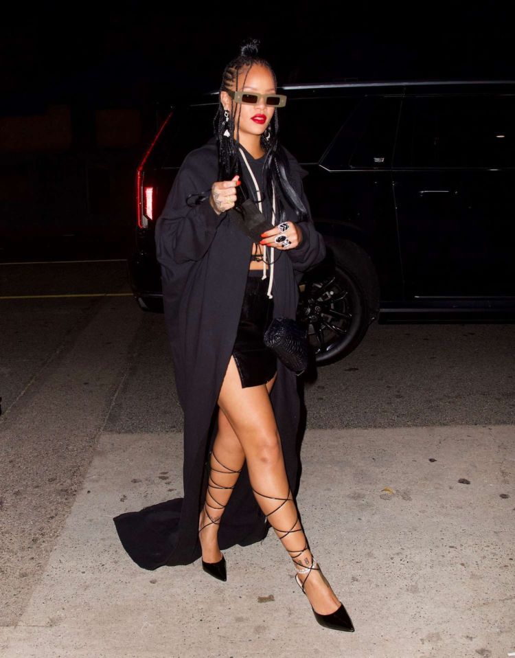 Rihanna Spotted In Black Outfit At Giorgio Baldi In Los Angeles
