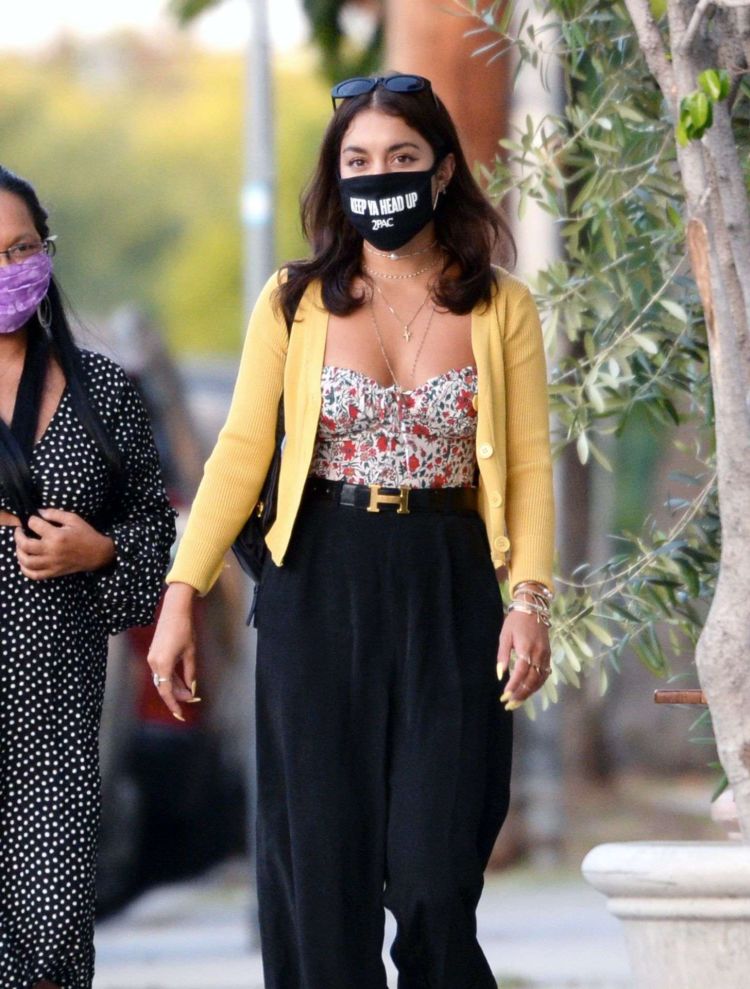Vanessa Hudgens Spotted With Her Mom At Italian Eatery Trattoria Farfalla In Los Angeles