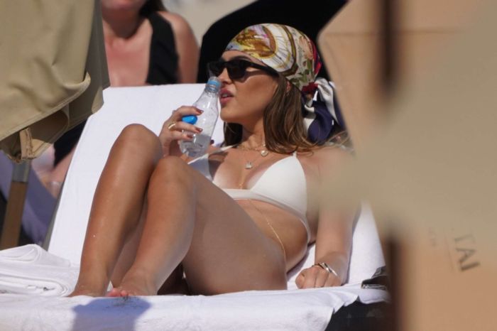 Amelia Gray Hamlin In A White Bikini On The Beach In Miami