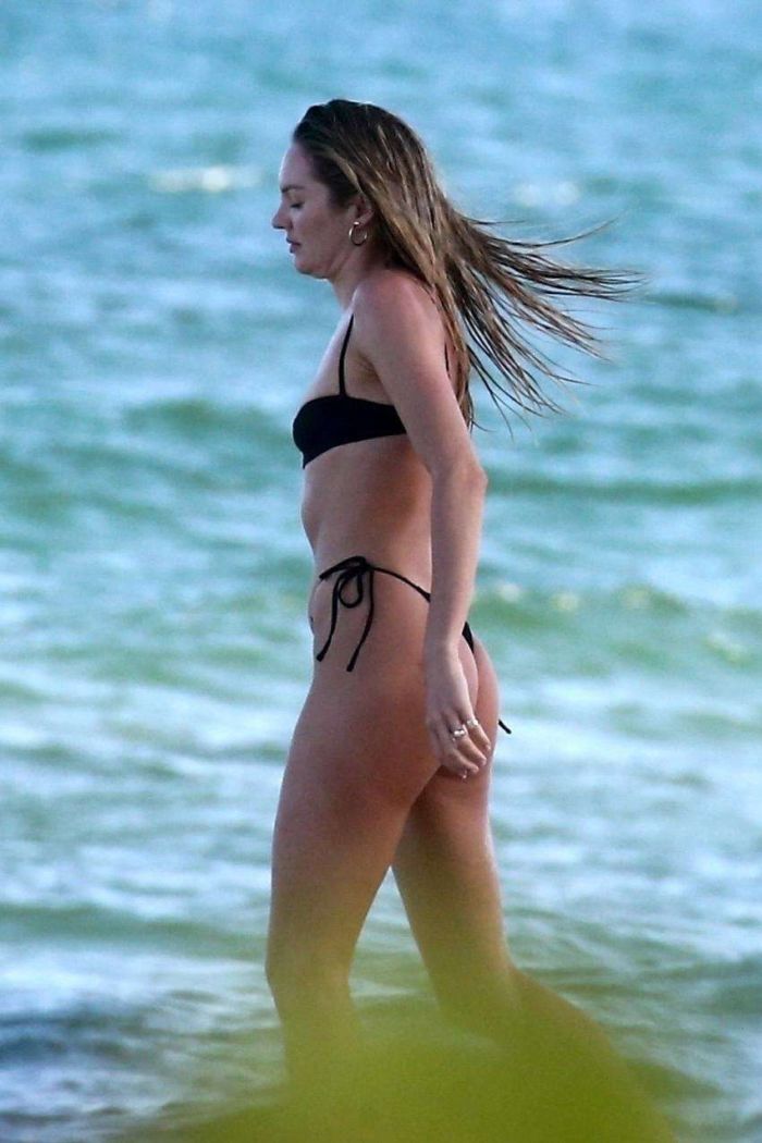 Candice Swanepoel Vacationing In Bikini On The Beach In Miami