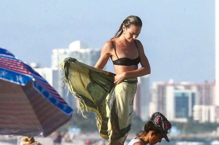 Candice Swanepoel Vacationing In Black Bikini On The Beach In Miami