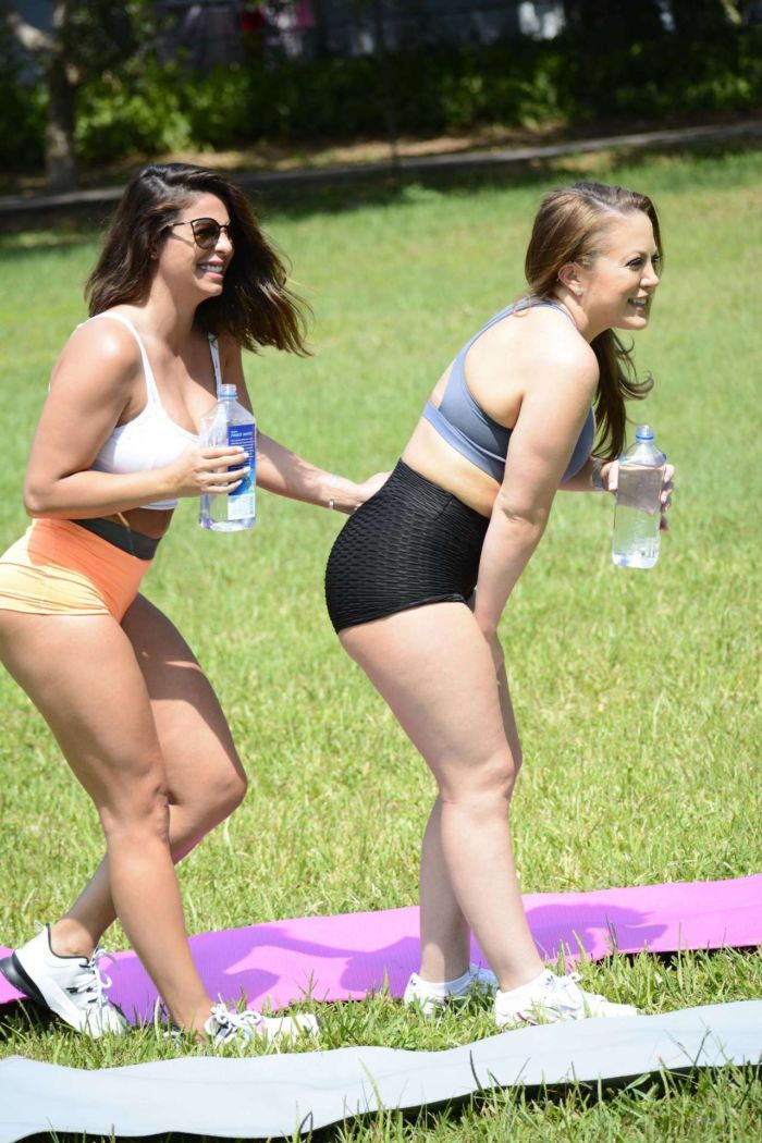 Bombshell Carmen Valentina Working Out At A Park In Miami