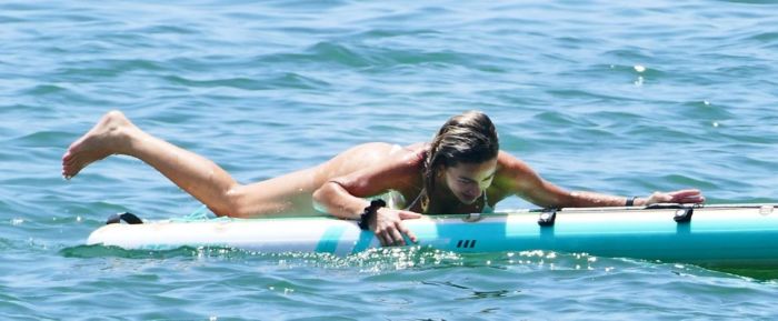 Cindy Prado And Lauren Goodman Paddleboarding In Miami