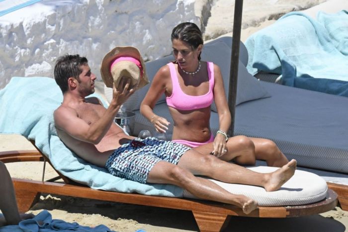 Coral Simanovich Enjoy Family Time On The Beach In Mykonos