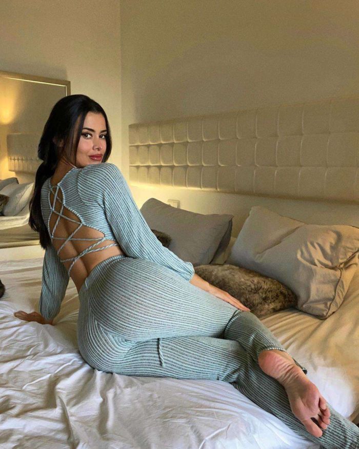 Eva Padlock's Special Photoshoot At Home