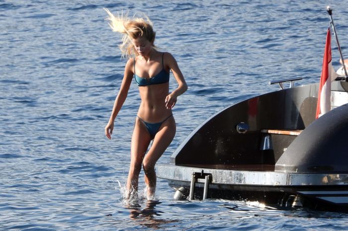 Frida Aasen And Boyfriend Tommy Chiabra On A Yacht In South Of France