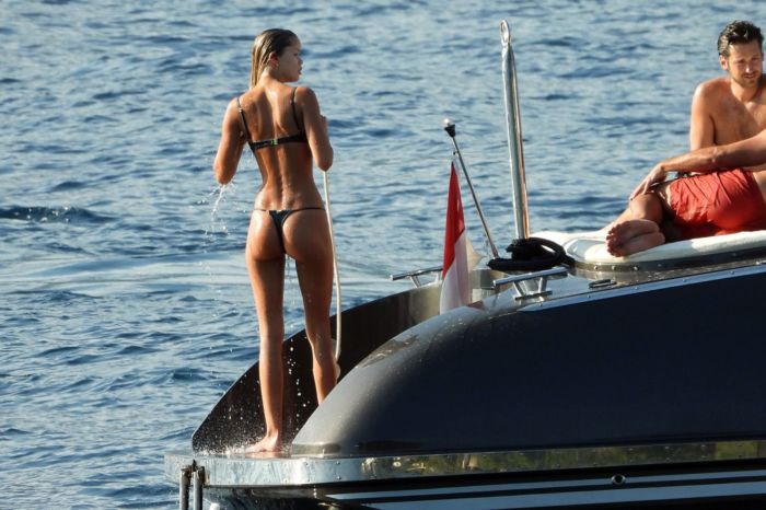 Frida Aasen And Boyfriend Tommy Chiabra On A Yacht In South Of France