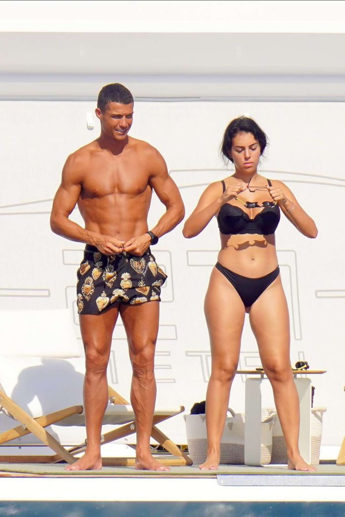Georgina Rodriguez In A Black Bikini On A Yacht In St Tropez