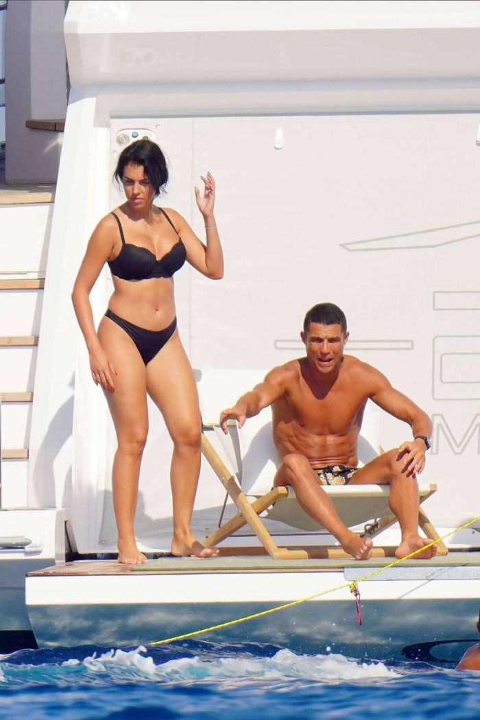 Georgina Rodriguez In A Black Bikini On A Yacht In St Tropez