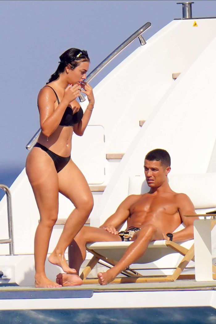 Georgina Rodriguez In A Black Bikini On A Yacht In St Tropez