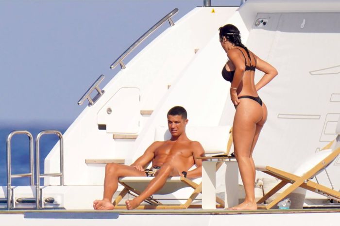 Georgina Rodriguez In A Black Bikini On A Yacht In St Tropez