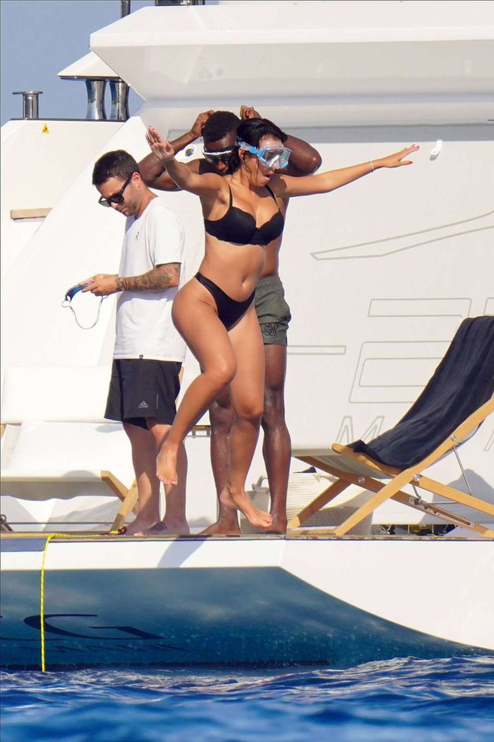 Georgina Rodriguez In A Black Bikini On A Yacht In St Tropez