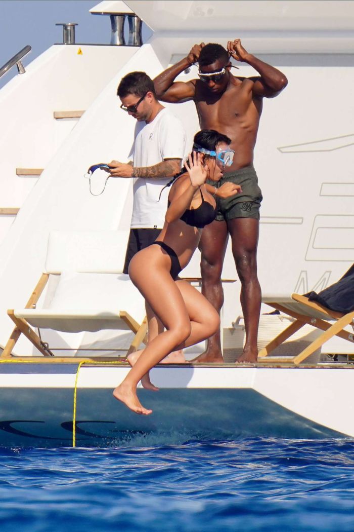 Georgina Rodriguez In A Black Bikini On A Yacht In St Tropez