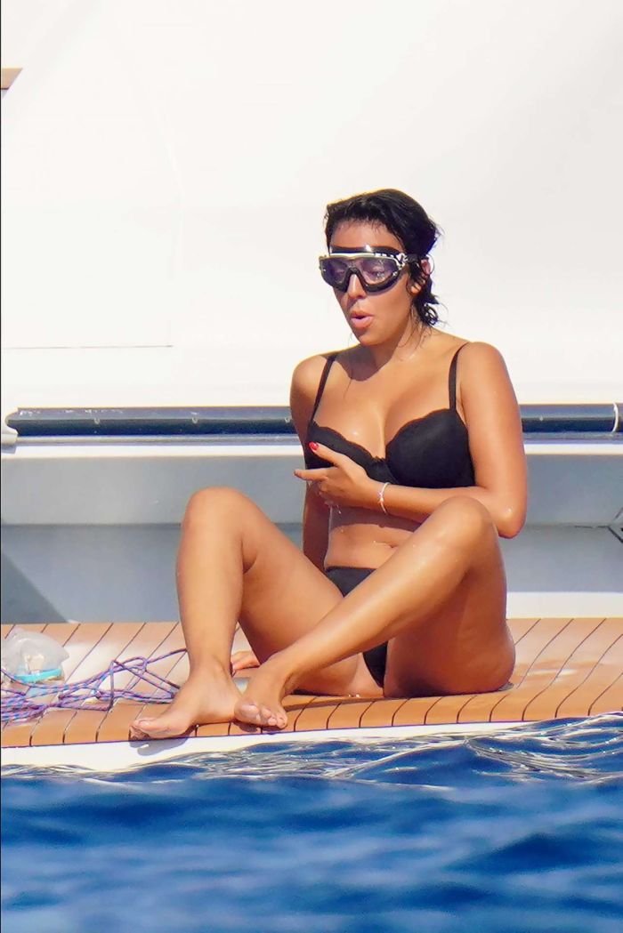 Georgina Rodriguez In A Black Bikini On A Yacht In St Tropez