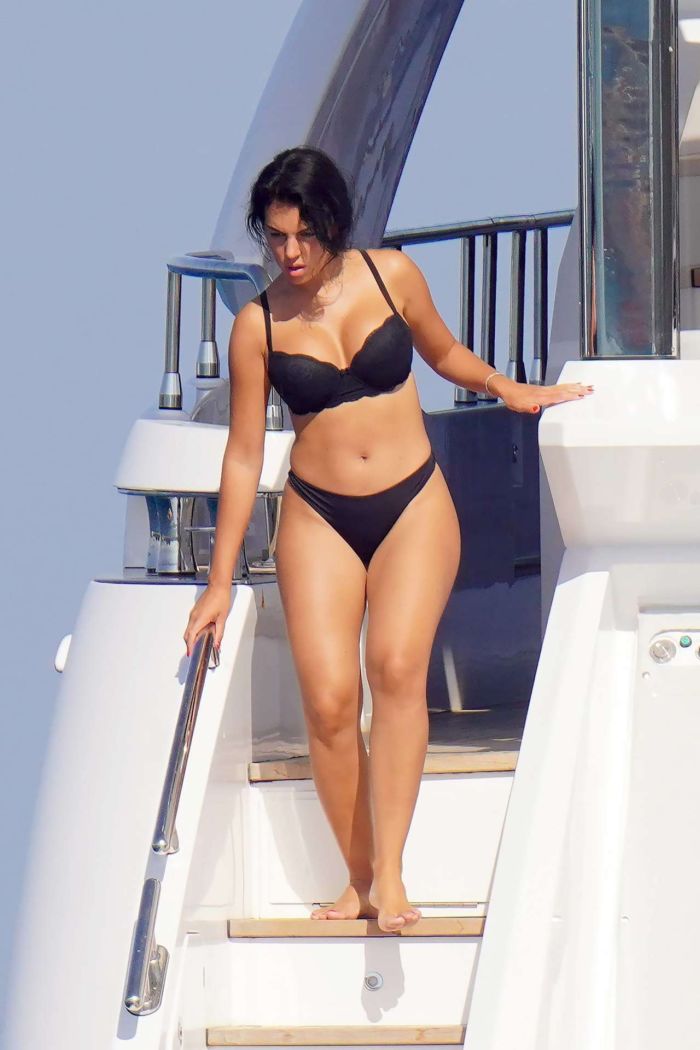 Georgina Rodriguez In A Black Bikini On A Yacht In St Tropez