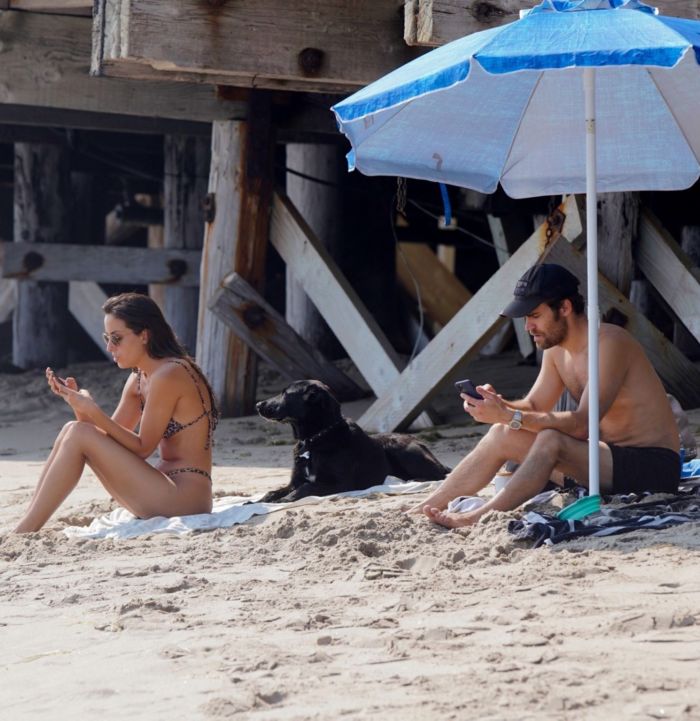 Ines De Ramon Relaxing In A Bikini At Beach In Malibu