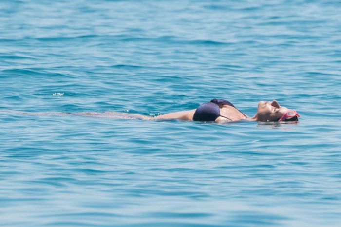 Michelle Hunziker Relaxing And Swimming In The Sea