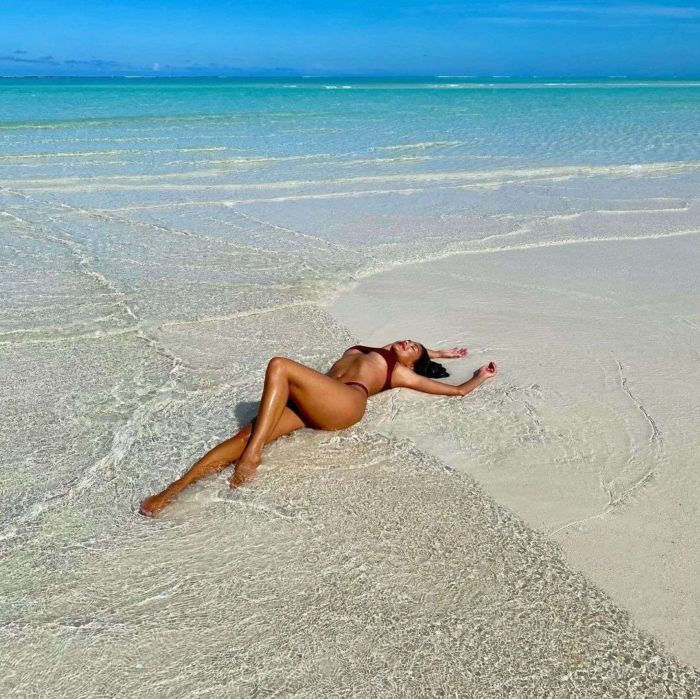 Nicole Scherzinger Looks Stunning For Her Latest Bikini Photoshoot