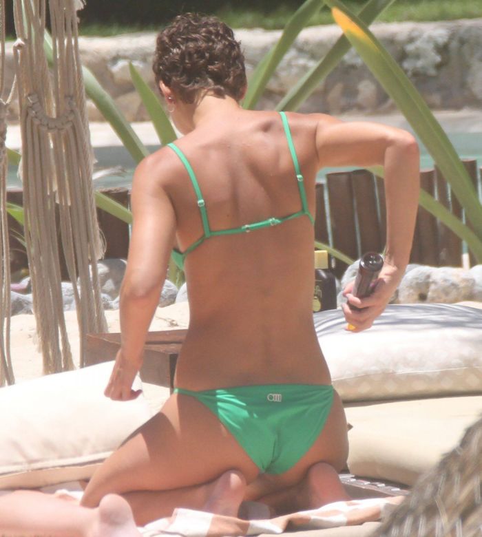Rachel Cook Vacationing In A Green Bikini In Tulum