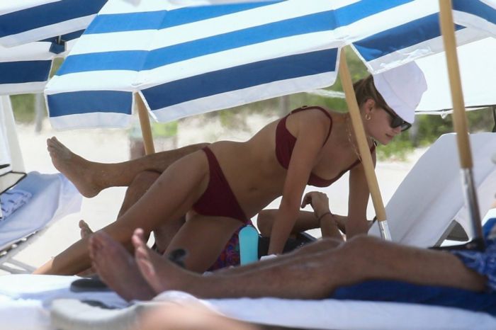 Roosmarijn De Kok In A Bikini On The Beach In Miami