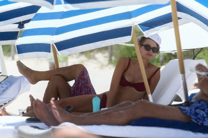Roosmarijn De Kok In A Bikini On The Beach In Miami