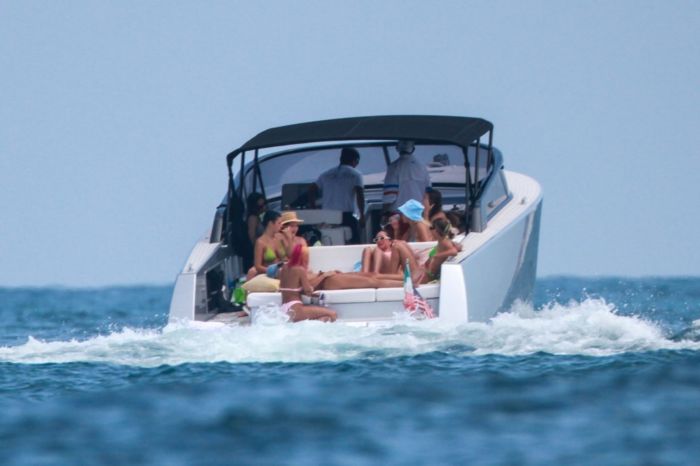Sofia Richie Celebrating 22nd Birthday With Epic Girls Getaway In Cabo
