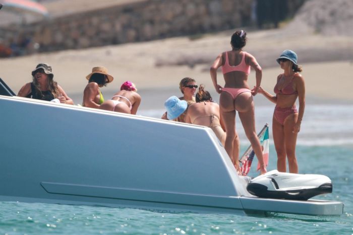 Sofia Richie Celebrating 22nd Birthday With Epic Girls Getaway In Cabo