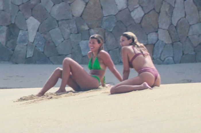 Sofia Richie Celebrating 22nd Birthday With Epic Girls Getaway In Cabo
