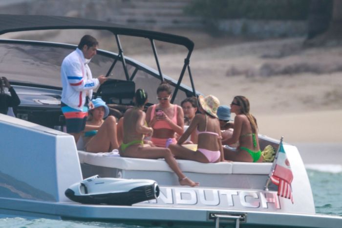 Sofia Richie Celebrating 22nd Birthday With Epic Girls Getaway In Cabo