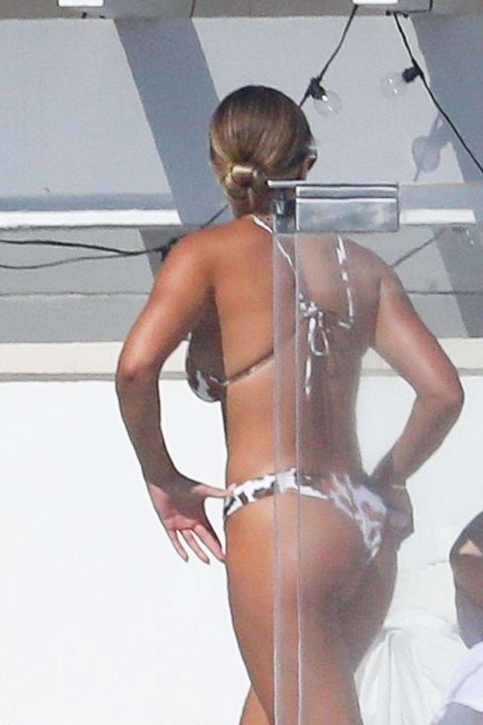 Sofia Richie Candids In Bikini At A Pool In Malibu