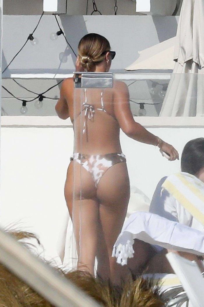 Sofia Richie Candids In Bikini At A Pool In Malibu